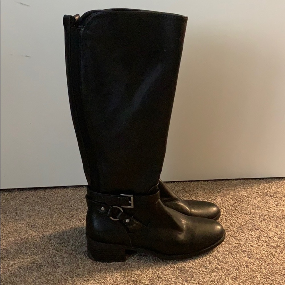 Riding boots